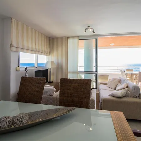 Stunning Frontline Rubino In * Calpe