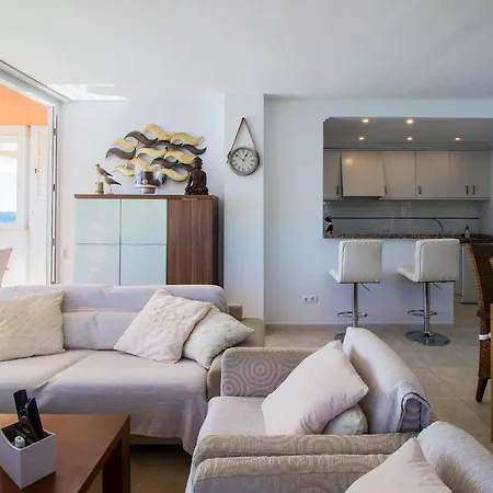 Stunning Frontline Rubino In Apartment