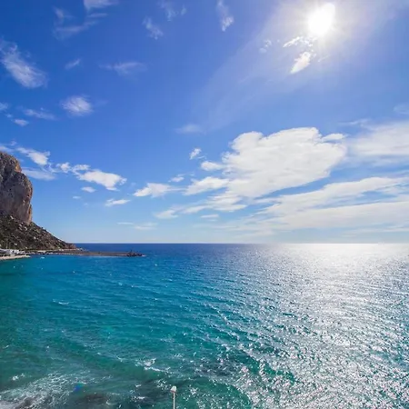 Stunning Frontline Rubino In Calpe