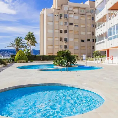 Stunning Frontline Rubino In Apartamento